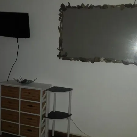 Отель Les Goelettes Йер